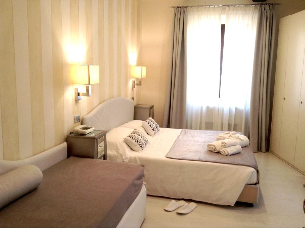 Hotel Palagi Пиетрасанта Екстериор снимка