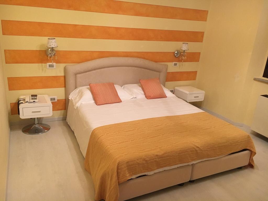 Hotel Palagi Пиетрасанта Екстериор снимка