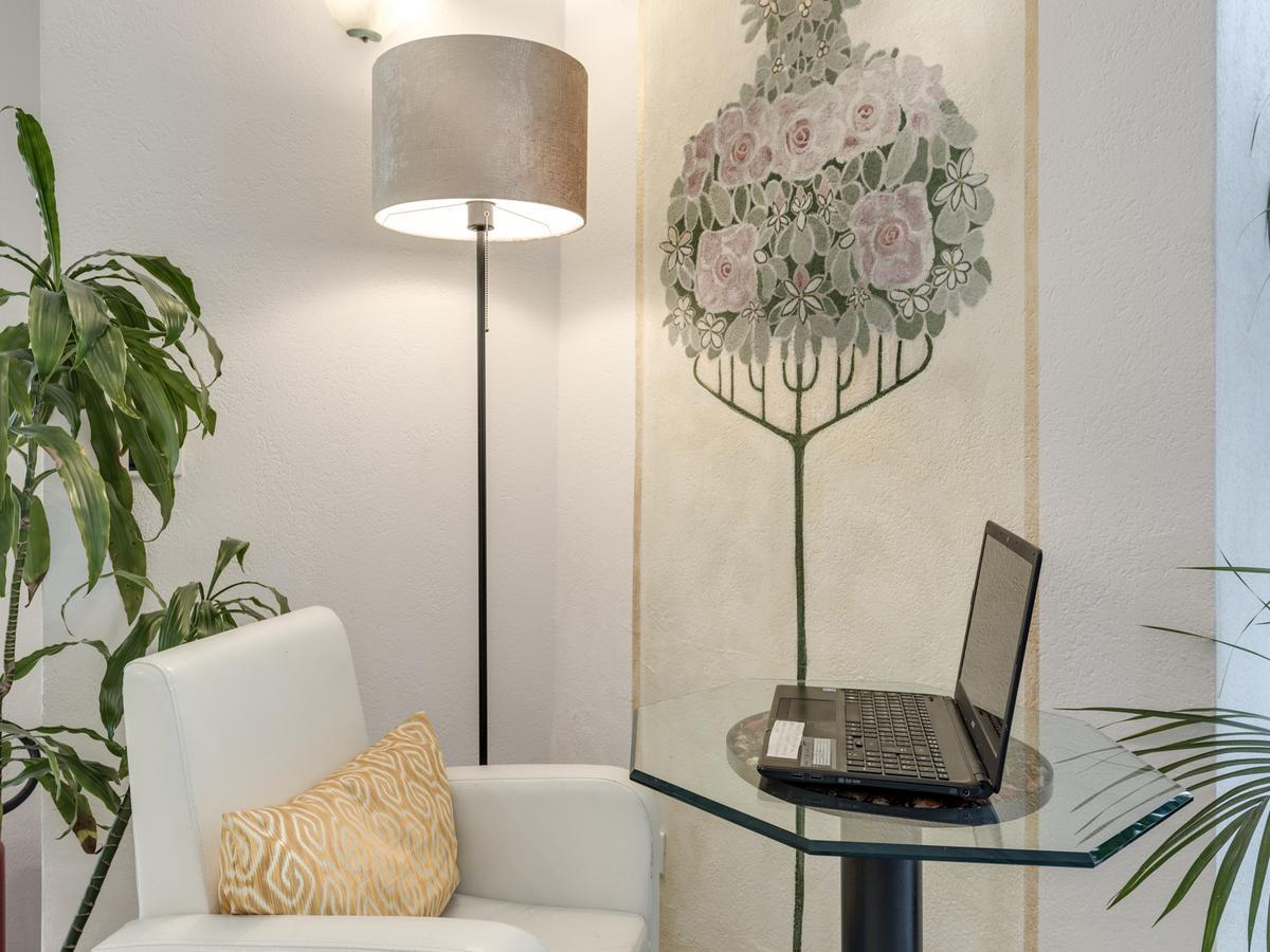 Hotel Palagi Пиетрасанта Екстериор снимка