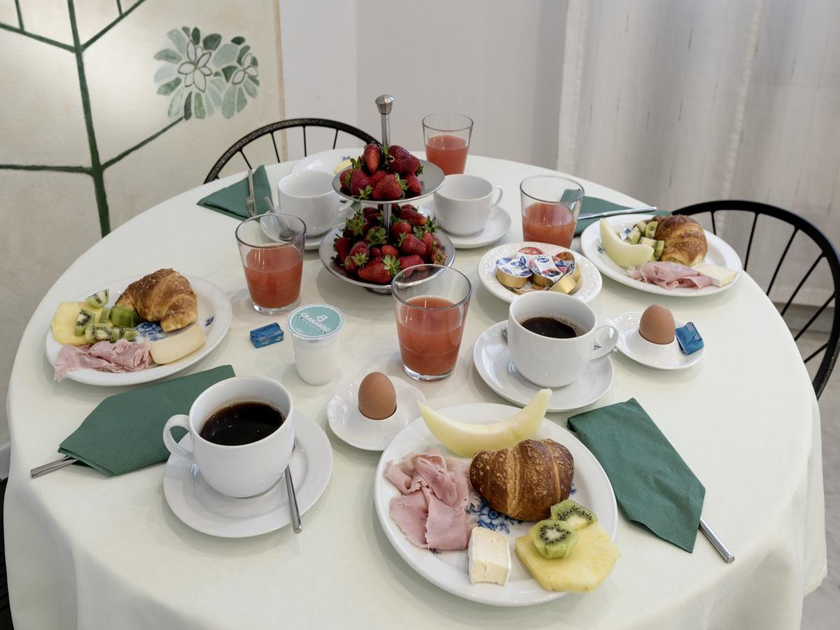 Hotel Palagi Пиетрасанта Екстериор снимка